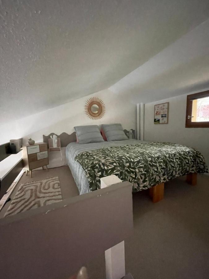 Jolie Maison Au Golf Lacanau Exteriör bild