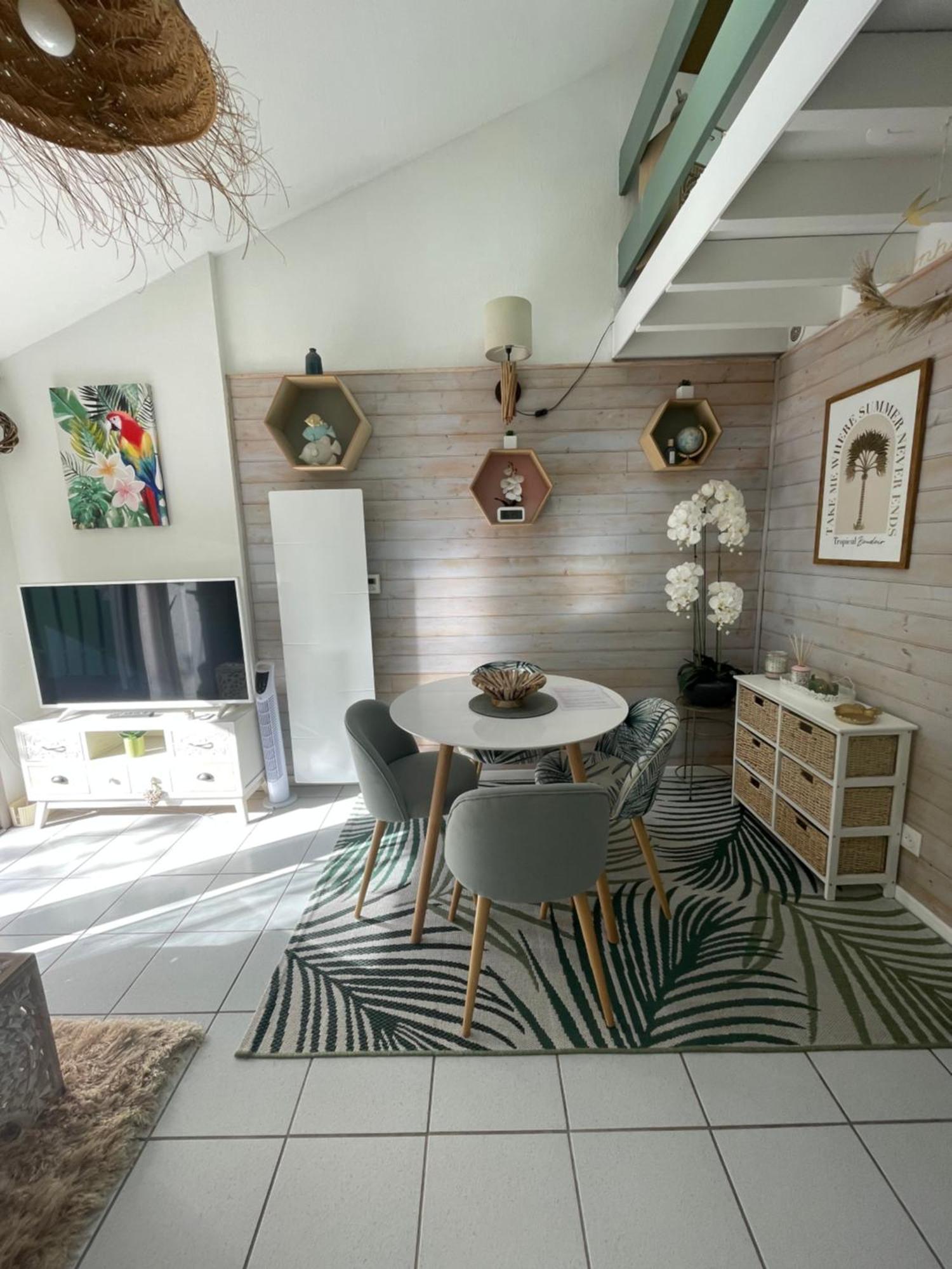 Jolie Maison Au Golf Lacanau Exteriör bild